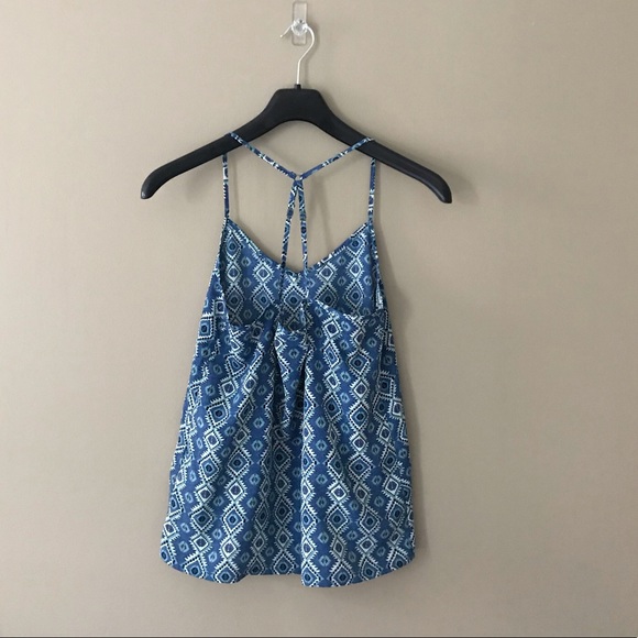 Hollister Summer Top With Adjustable Straps ⭐️ - Picture 2 of 6